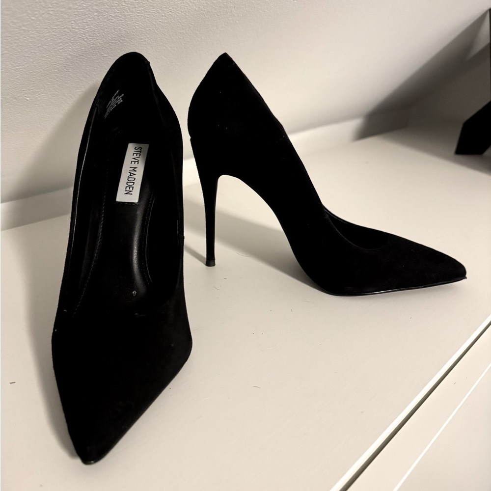 Steve Madden Black Suede Heels